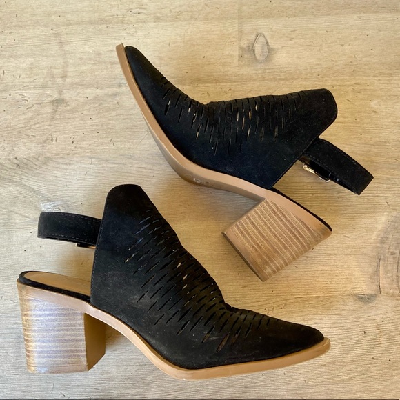 Black perforated stacked heel buckle bootie shoes - Picture 4 of 7